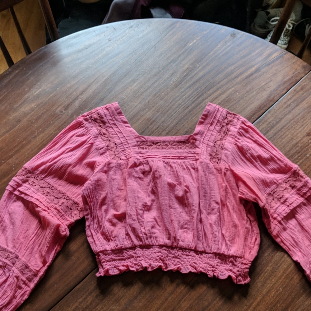 Ladies American Eagle blouse